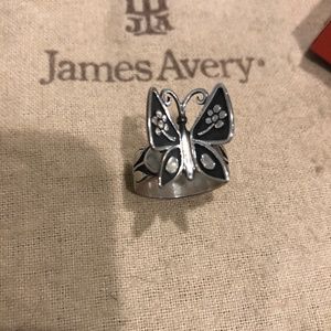 Authentic James Avery sterling silver ring size 7
